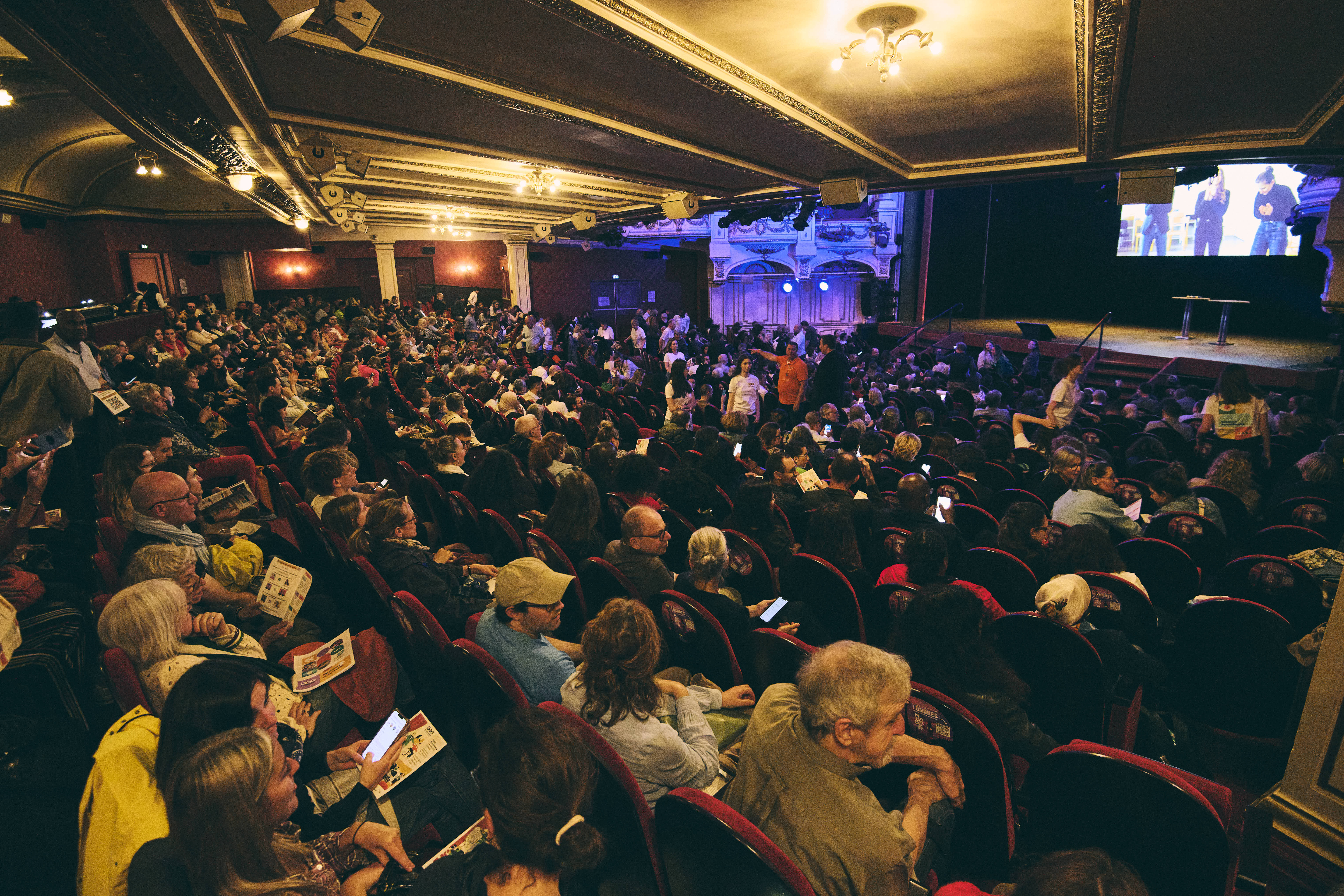 Le th&eacute;&acirc;tre Mogador affichait complet lors de la finale de Tous &Eacute;loquents 2026